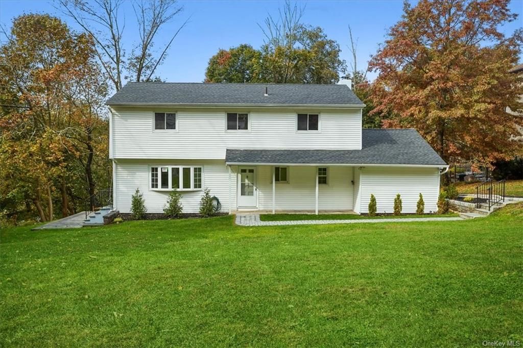 72 Stephen Dr, Pleasantville, NY 10570