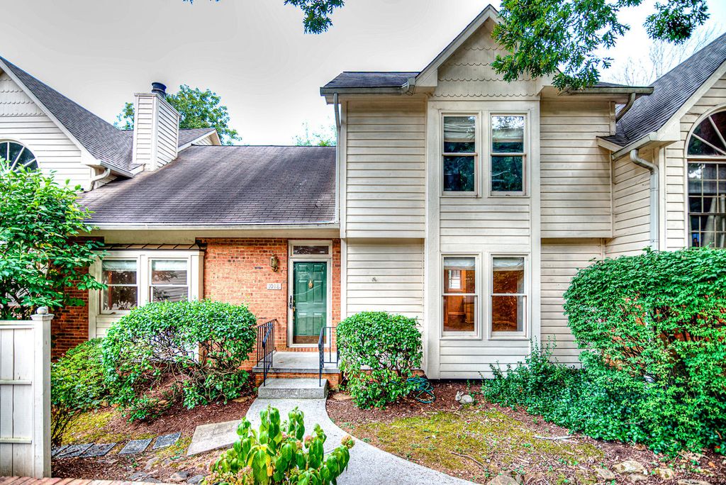 1018 Harrogate Dr, Knoxville, TN 37923 | Trulia