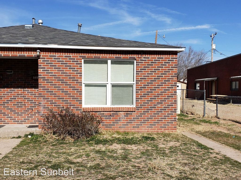 1020 W 15th St, Portales, NM 88130