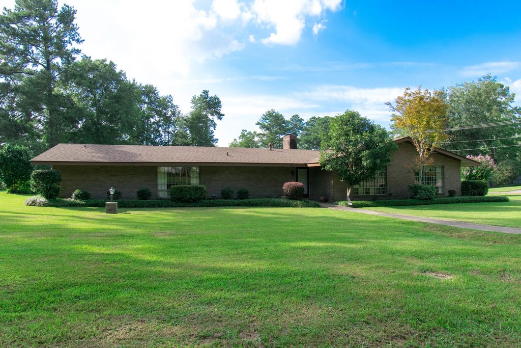 1001 S 3rd St, Collins, MS 39428 Trulia
