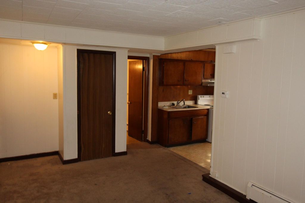 15 Howard Ct #C, East Hartford, CT 06108
