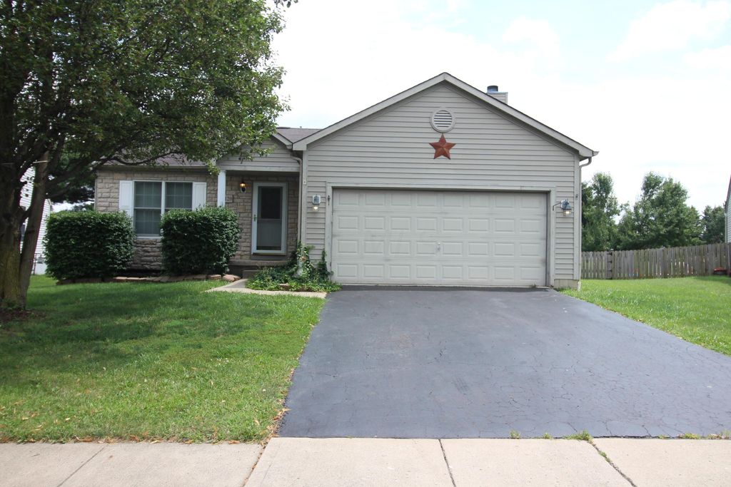 2120 Widding Rd, Grove City, OH 43123