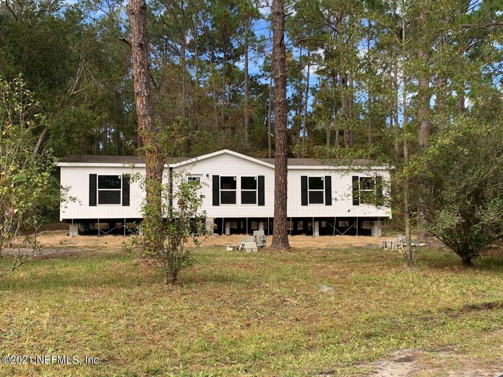 54417 Point South Dr, Callahan, FL 32011