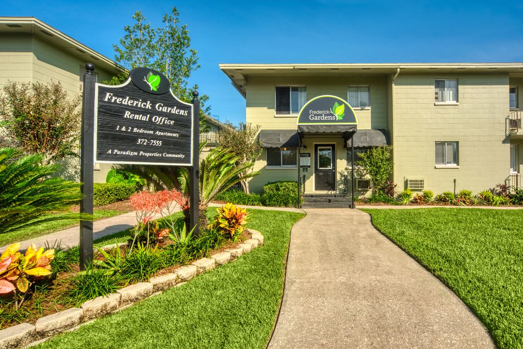 1405 SW 10th Ter, Gainesville, FL 32601