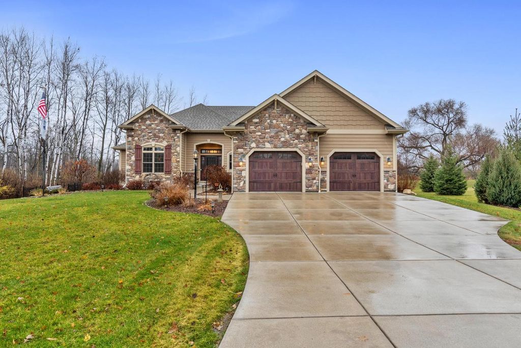 10060 Royal Oak ROAD, Cedarburg, WI 53012 Trulia