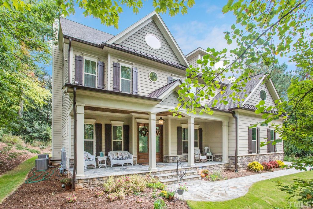 1921 Banbury Rd, Raleigh, NC 27608