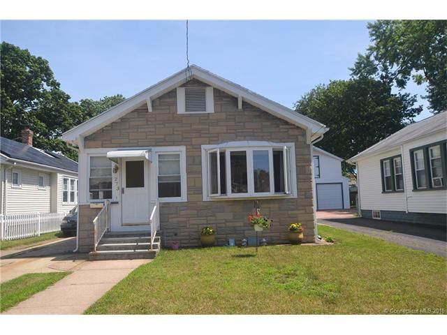 273 3rd Ave, West Haven, CT 06516