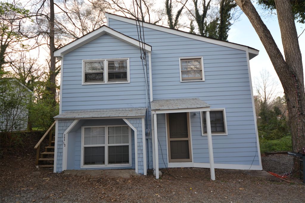 243 1/2 Hall St, Athens, GA 30605