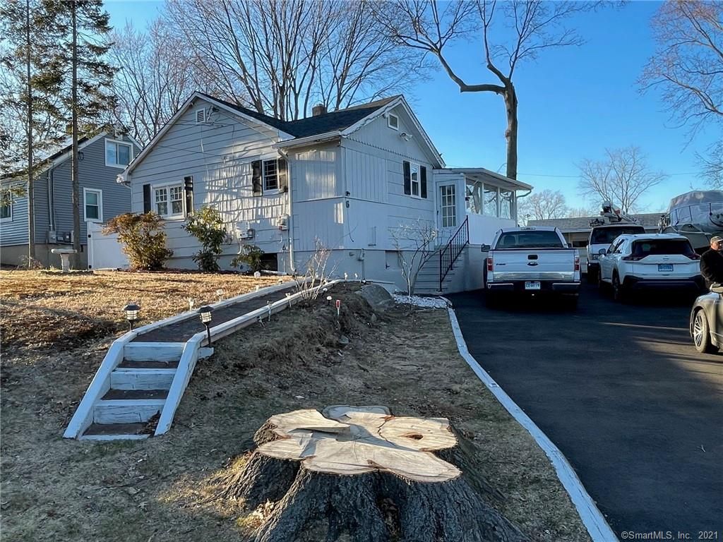 6 Windy Hill Rd, Milford, CT 06461