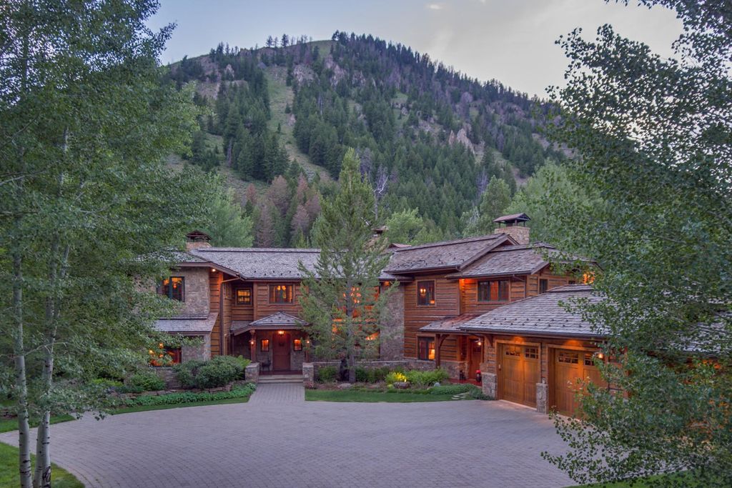 140 Bear Ln, Ketchum, ID 4 Bed, 5 Bath SingleFamily Home 86 Photos