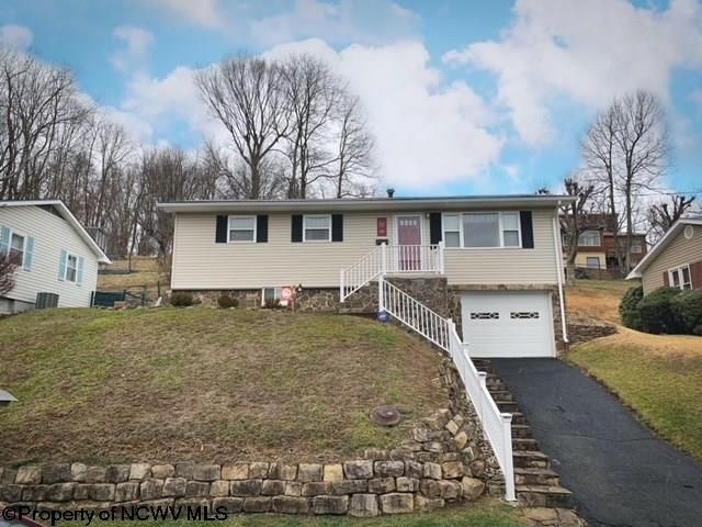 1250 Woodland Cres, Fairmont, WV 26554