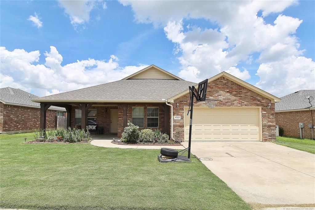 4713 Lakeshore Dr, Ardmore, OK 73401