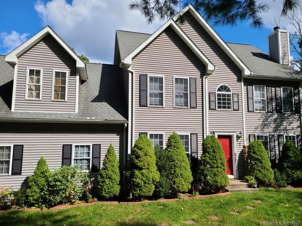 9A Alice Dr, Burlington, CT 06013