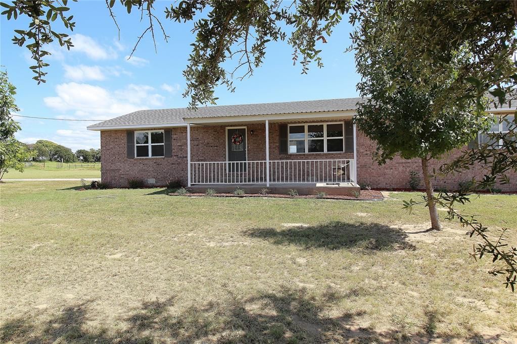 11785 Thompson Rd, Kingston, OK 73439