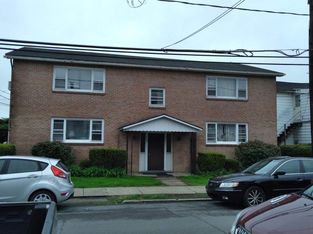 124 Lower Mulberry St #201, Danville, PA 17821