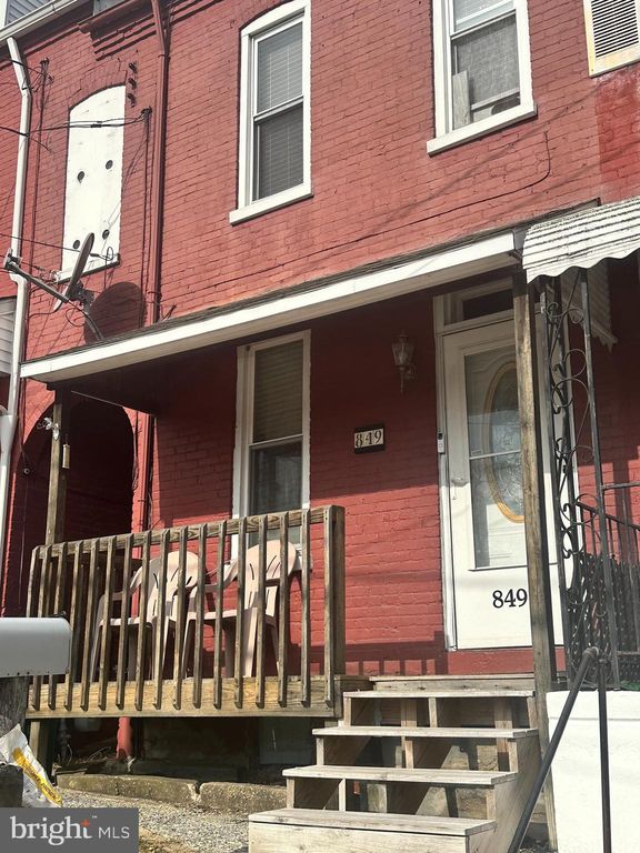 849 Lancaster Ave, Columbia, PA 17512