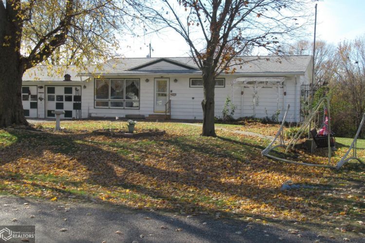 1375 Francis Sartory Rd, Warsaw, IL 62379
