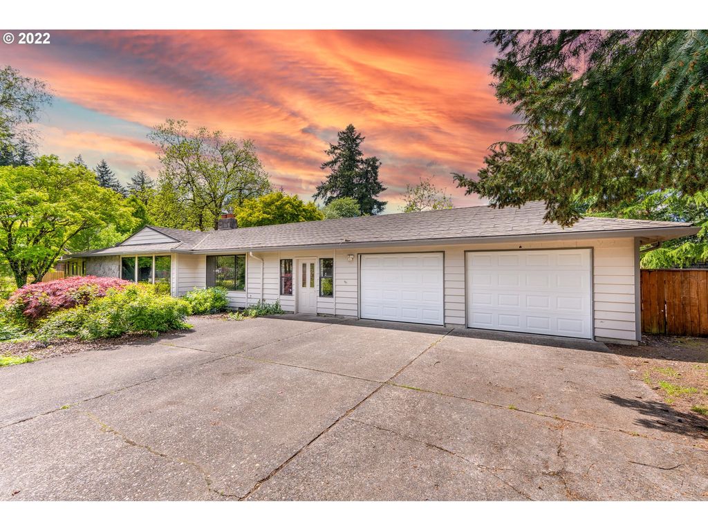 2075 SW Mayfield Ave, Portland, OR 97225