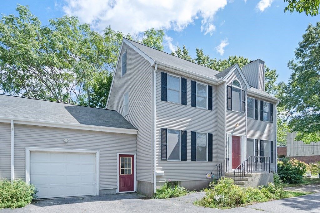 35 Vernon St #35, Newton, MA 02458