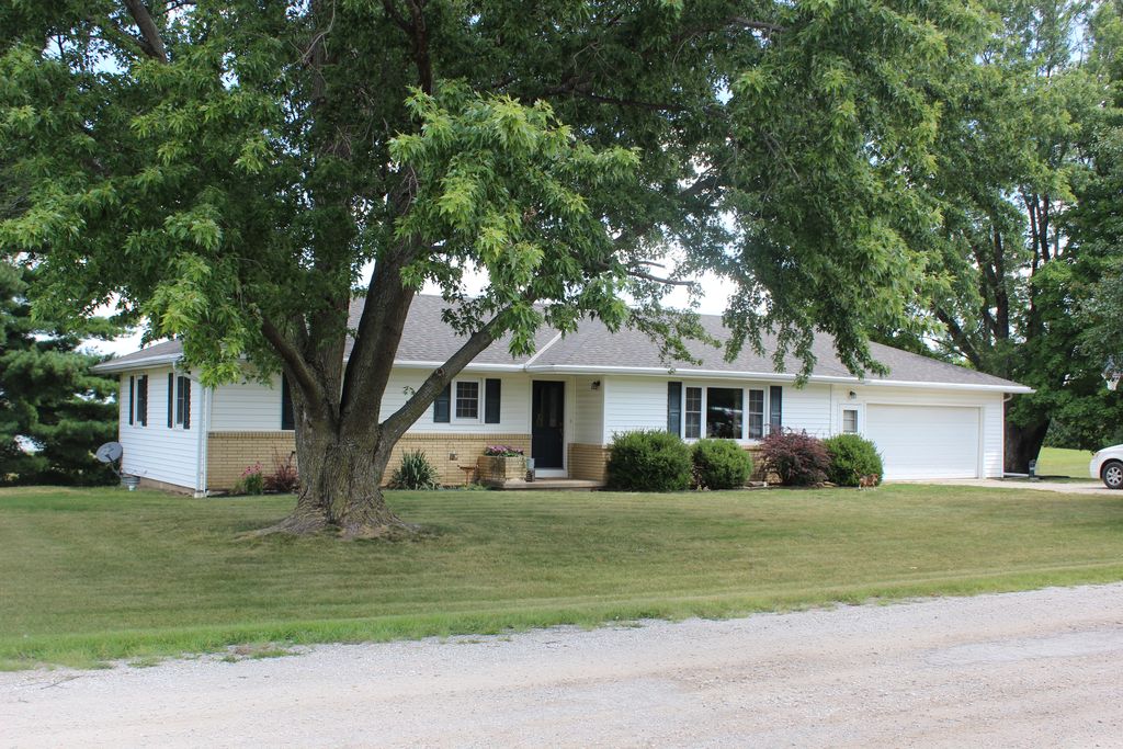 1201 Lake St, Gallatin, MO 64640 Trulia