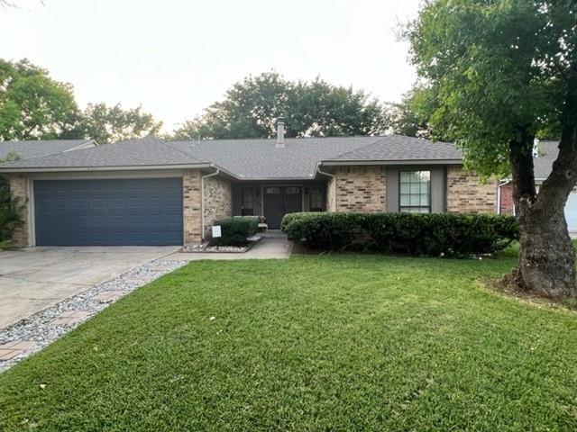 624 Carl C Senter St, Forney, TX 75126