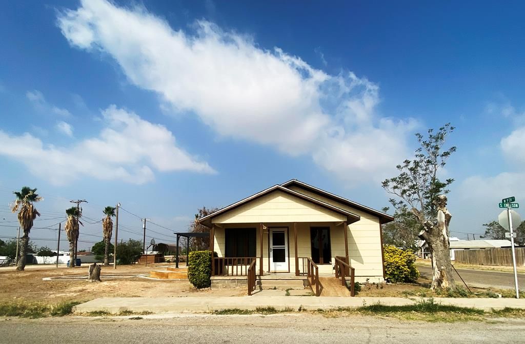 900 S Emerson Ave, Mccamey, TX 79752 MLS 150932 Trulia