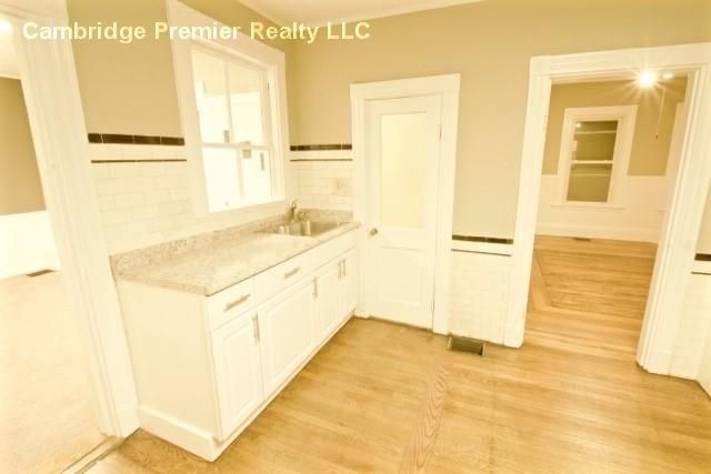 99 Hudson St #1, Somerville, MA 02144