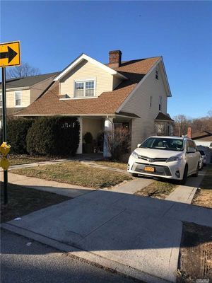 21831 36th Ave #1, Bayside, NY 11361
