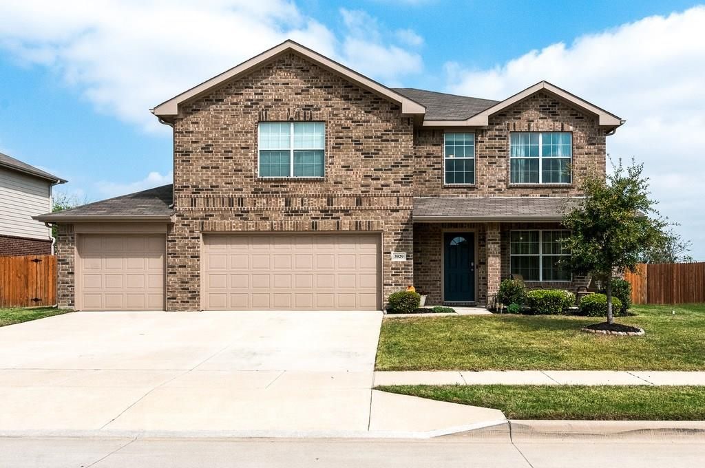 3929 Grizzly Hills Cir, Fort Worth, TX 76244
