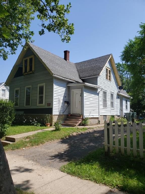 29 Saint Stanislaus St, Rochester, NY 14621