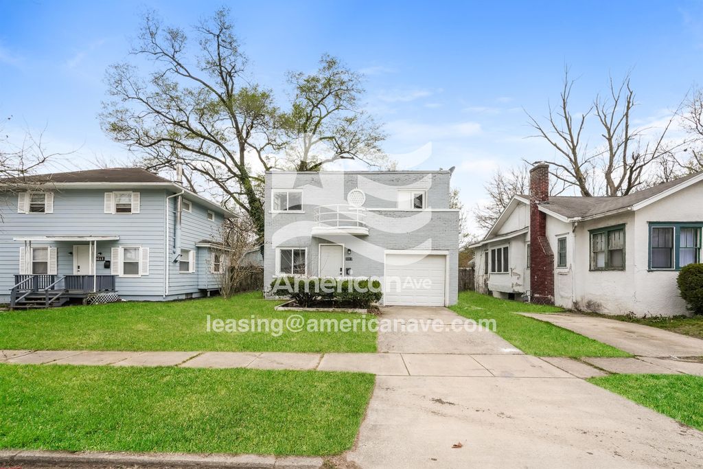 1017 Obrien St, South Bend, IN 46628