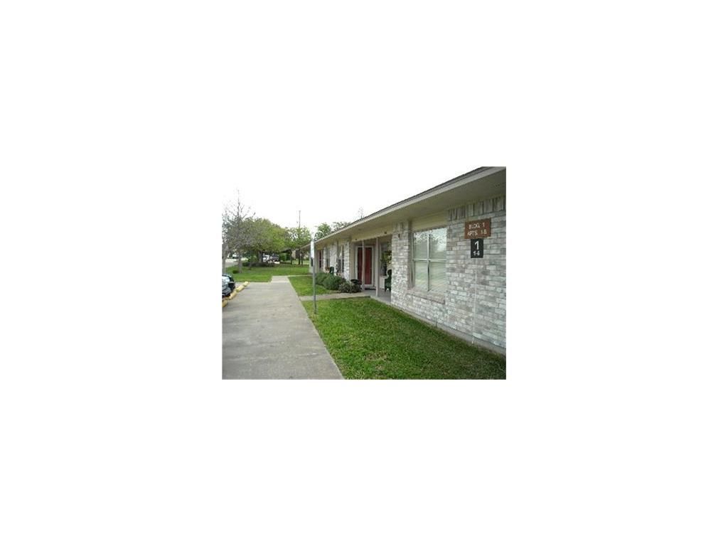 2501 Davis St, Taylor, TX 76574