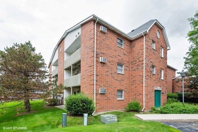 1333 Cunat Ct #2D, Lake In The Hills, IL 60156