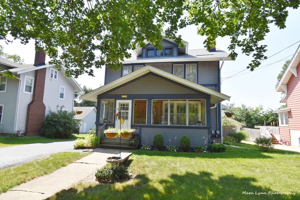 514 Hardin Ave, Aurora, IL 60506
