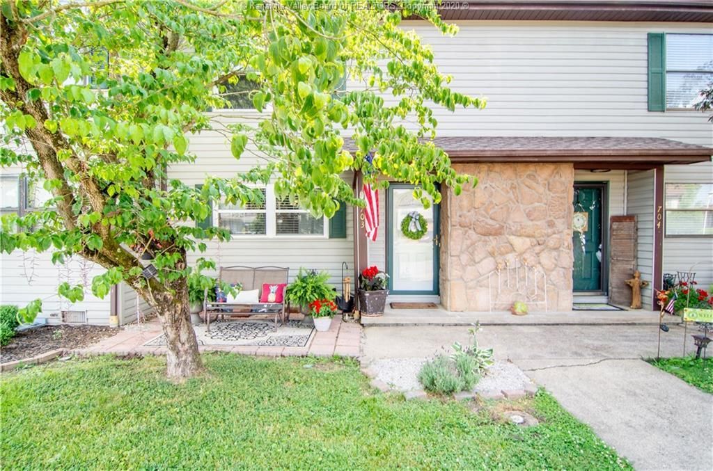 703 Fairway Gdns, Hurricane, WV 25526 - See Est. Value