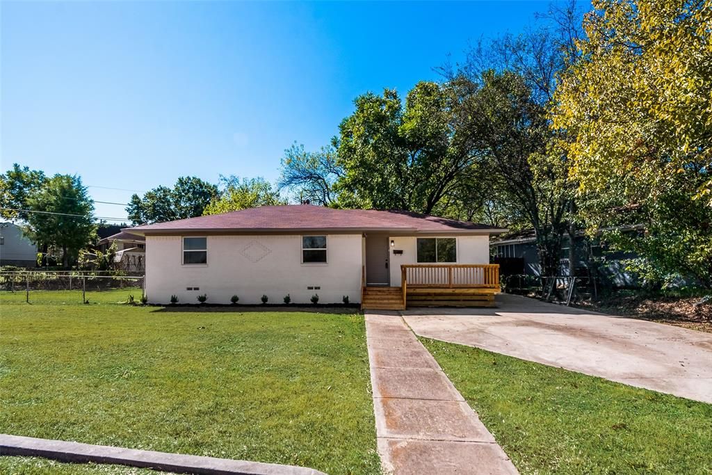 2223 Surrey Ave, Dallas, TX 75203