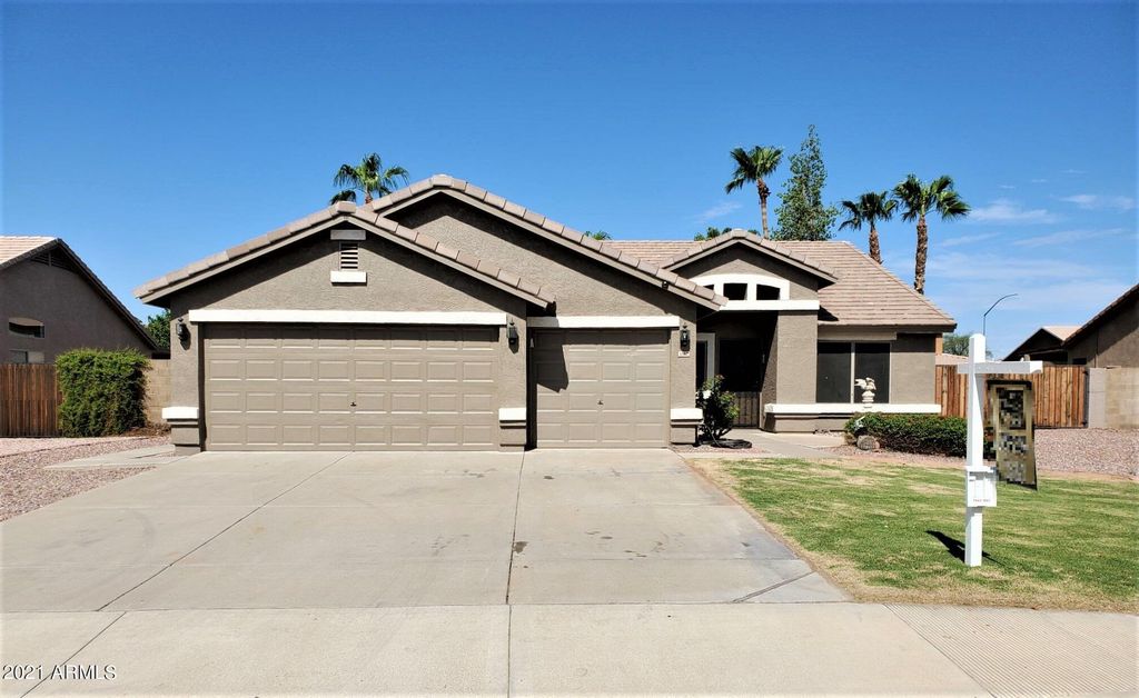 1862 S Dexter, Mesa, AZ 85209
