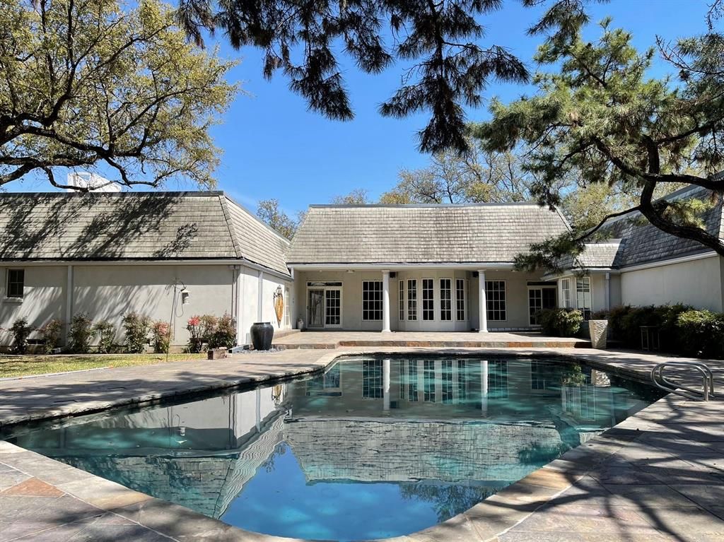 5237 Royal Ln, Dallas, TX 75229