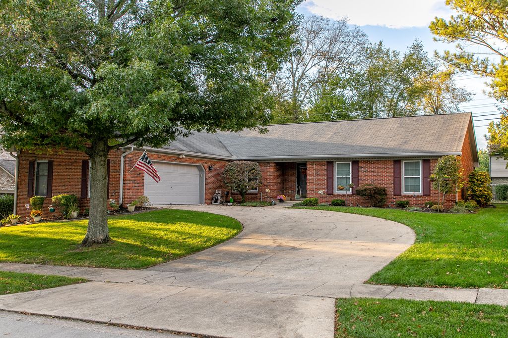 1017 Turnberry Ln, Lexington, KY 40515