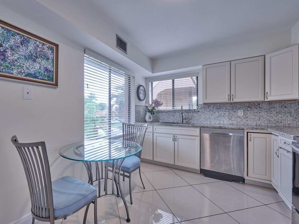 11205 Green Lake 204 Drive #204, Boynton Beach, FL 33437