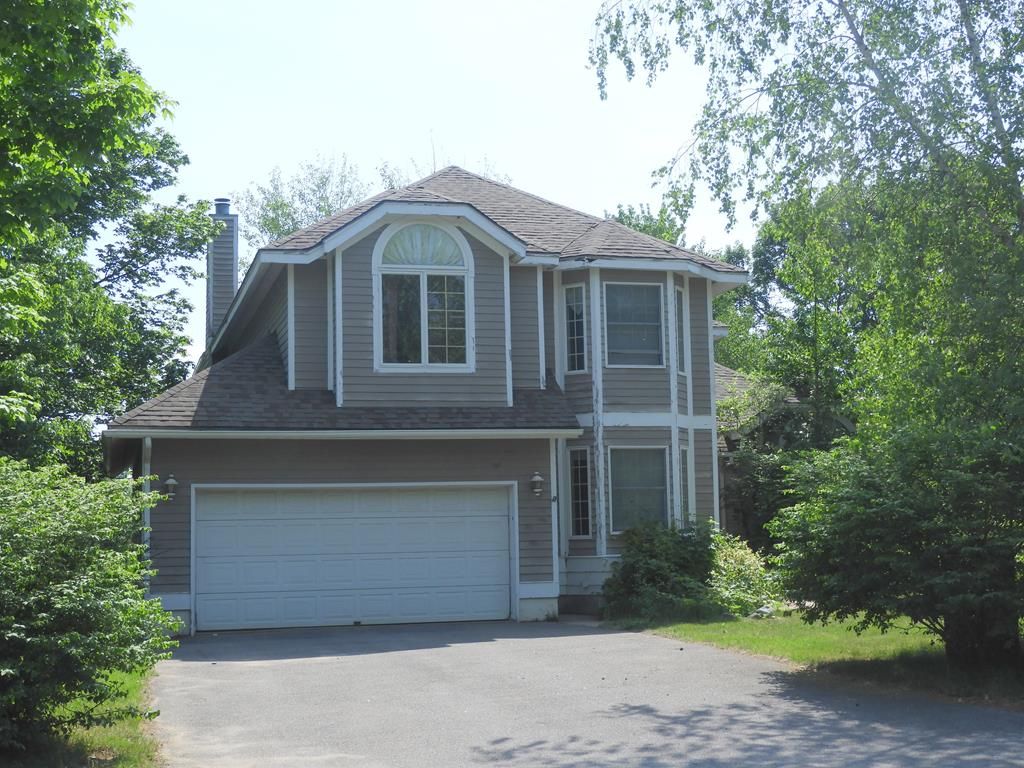 1 Circle Grv, Plattsburgh, NY 12901