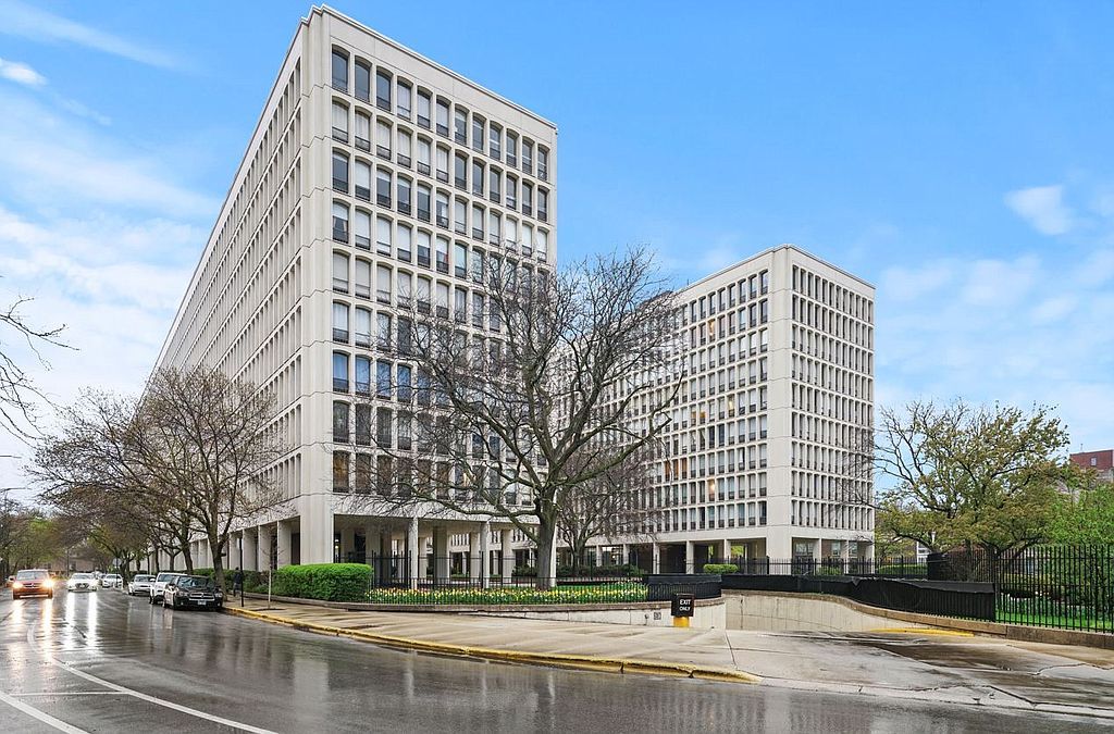 1450 E 55th Pl #621S, Chicago, IL 60637