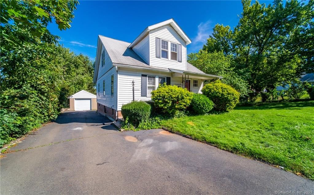 102 Dix Ave, New Britain, CT 06051