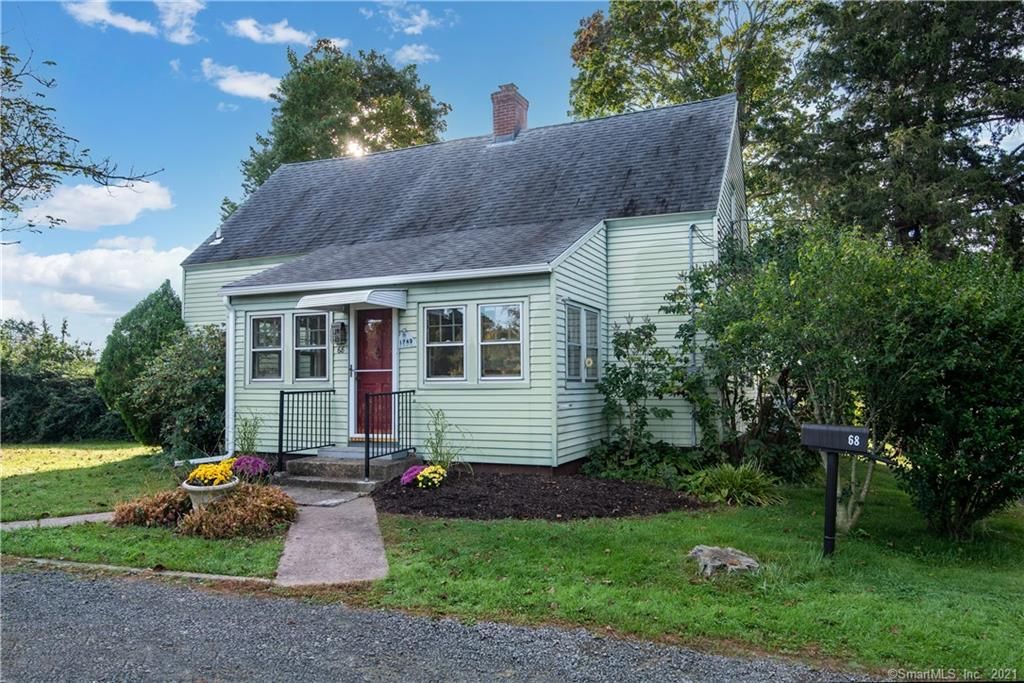 68 Meadow St, Guilford, CT 06437