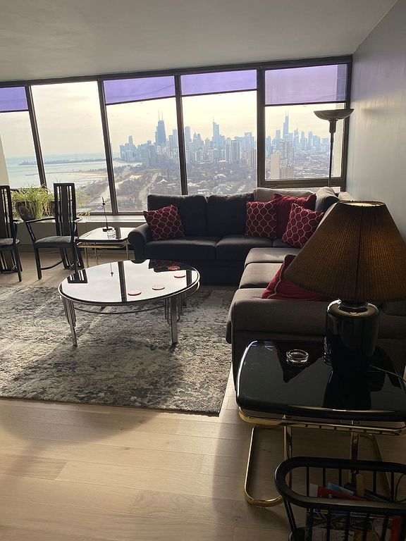 2800 N Lake Shore Dr #4014, Chicago, IL 60657