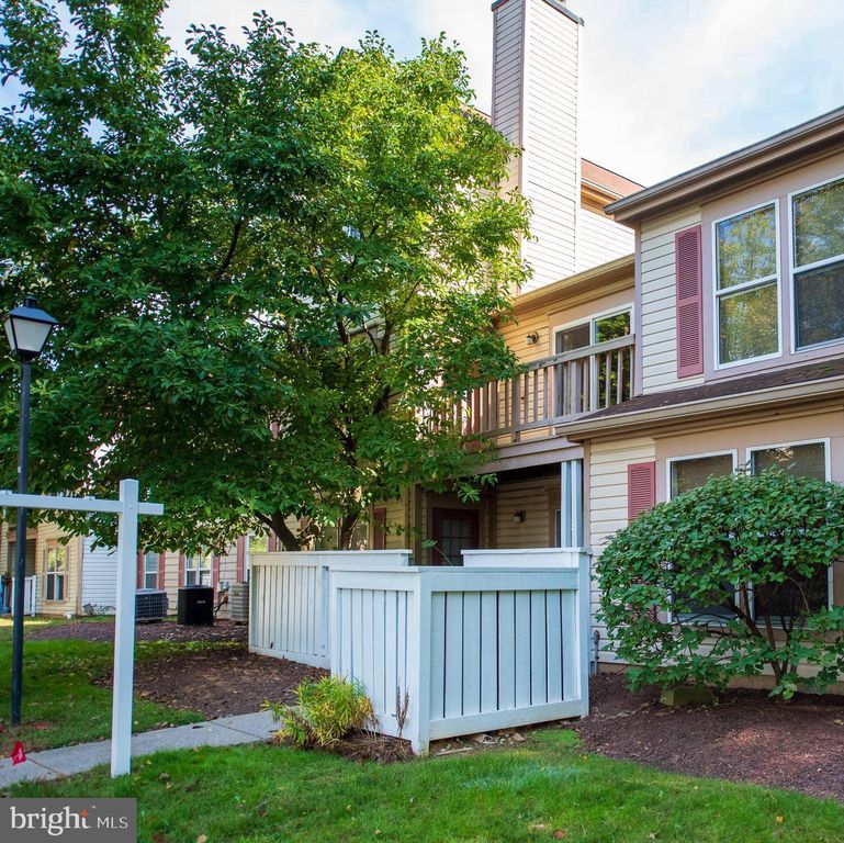 20001 Halethorpe Ln #288, Germantown, MD 20876