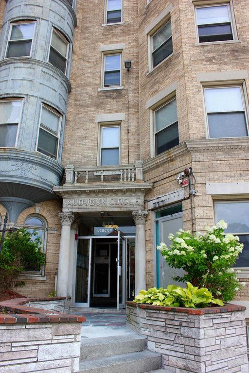 879 Beacon St 10, Boston, MA Studio, 1 Bath Apartment 11 Photos
