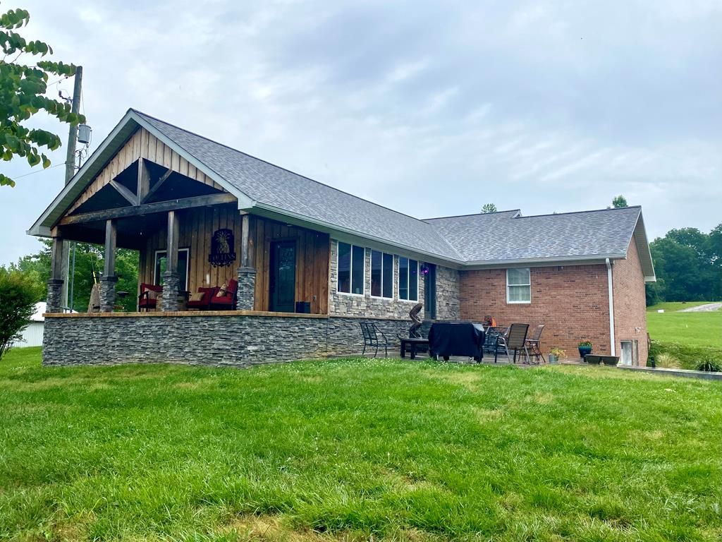 20555 Collins Bridge Rd, Dawson Springs, KY 42408