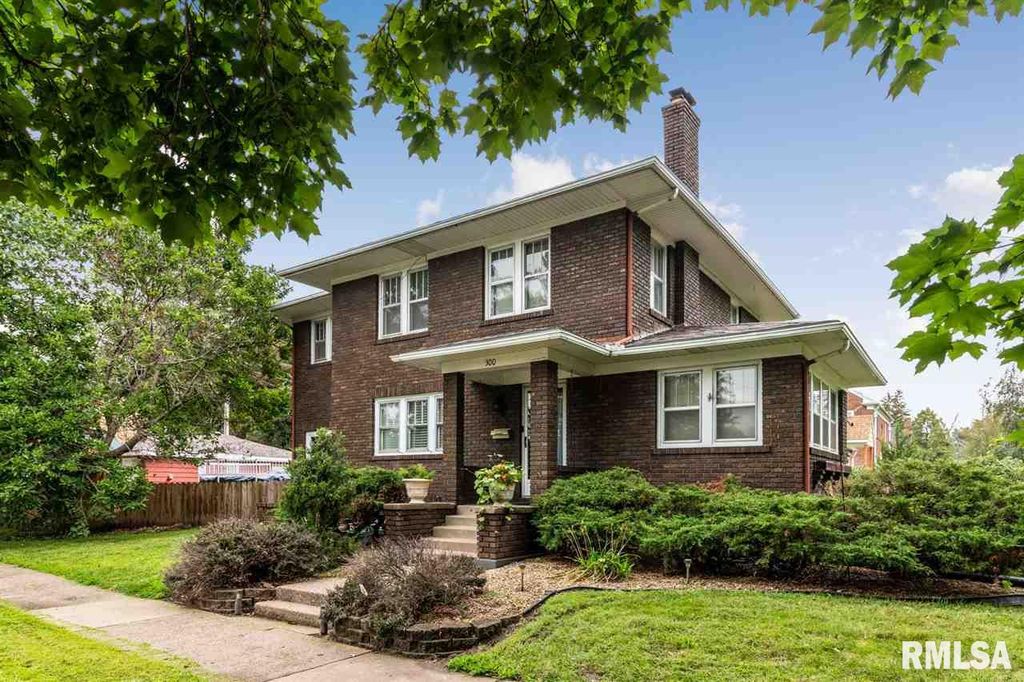 300 11th Ave N, Clinton, IA 52732 Trulia