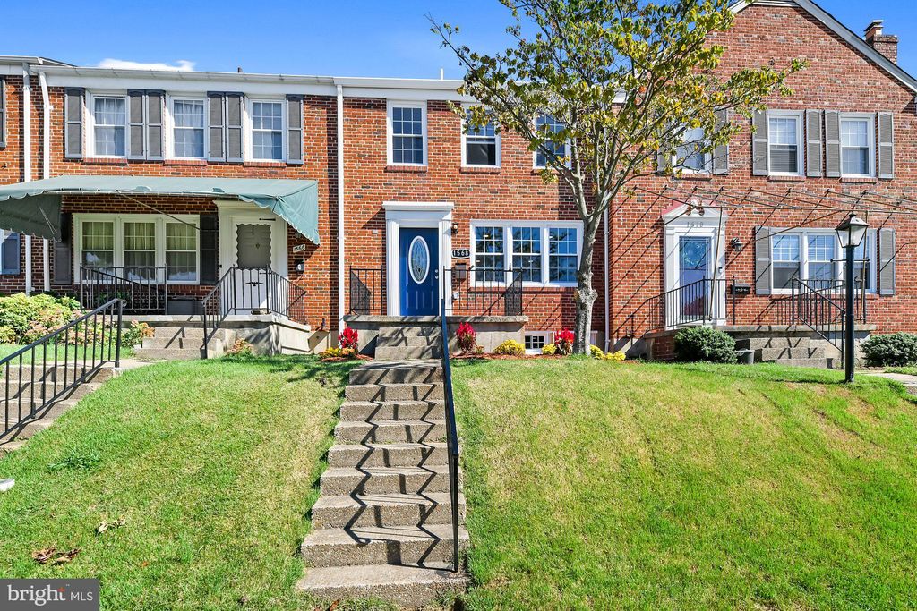 1568 Cottage Ln, Towson, MD 21286